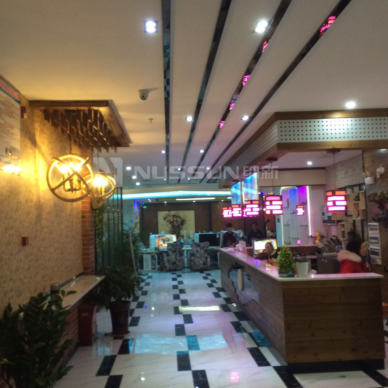 納新網吧新風系統